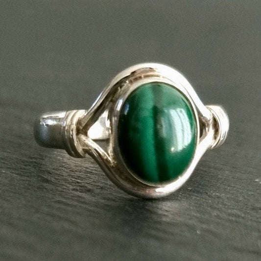 Malachite Small Oval 925 Sterling Silver Ring, R13MAL: US 9 / UK R1/2