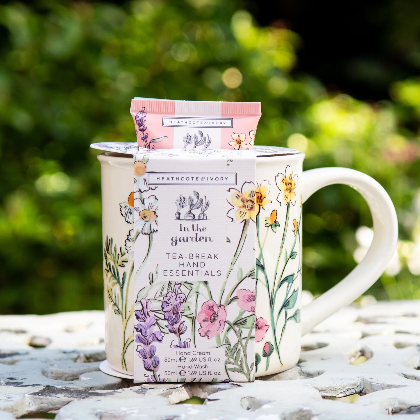 In The Garden Tea-Break Hand Essentials